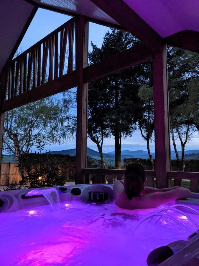 Domaine Les 2 Mondes Hotell Aydat Exteriör bild