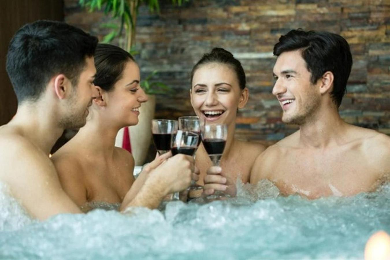 Domaine Les 2 Mondes Hotell Aydat Exteriör bild